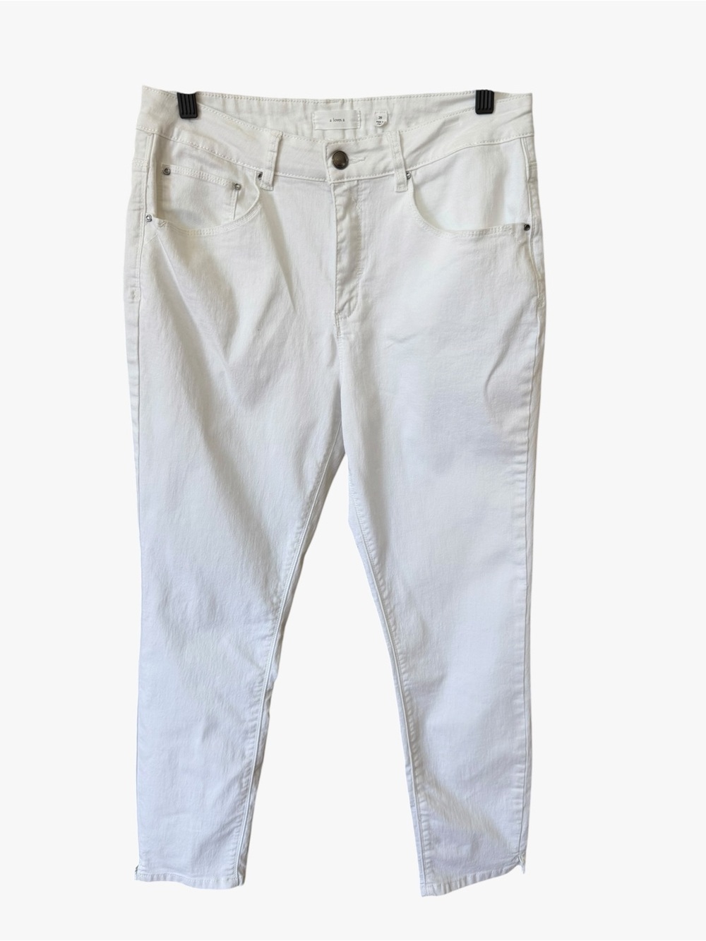 a loves a Women’s White Skinny Jeans – Stretch Slim Fit
